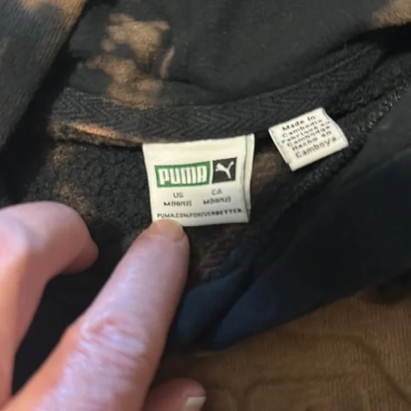 Girl’s Puma distressed hoodie.  Size 10/12.  Excellent condition - Picture 3 of 4